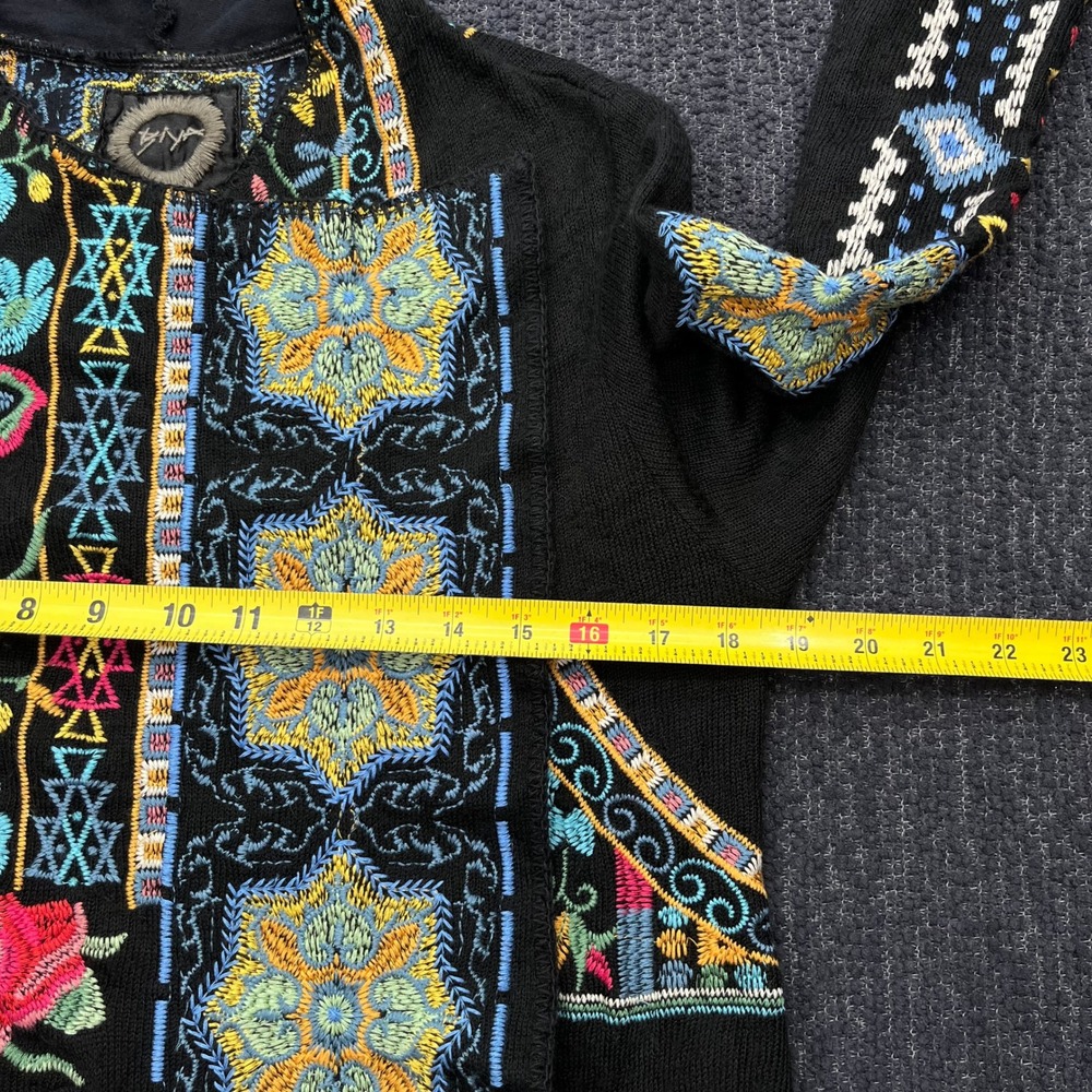Biya Johnny Was Embroidered Floral Cardigan Sweater Black B54618-6 Womens Medium - Picture 6 of 7